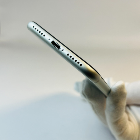 iPhone SE 2022 б/у Состояние "Хороший"